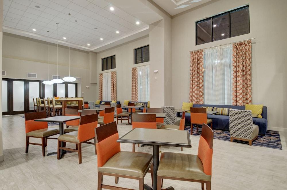 Hampton Inn & Suites Springfield Downtown מראה חיצוני תמונה