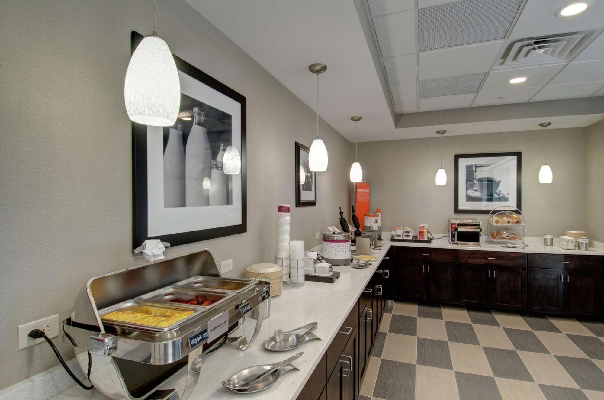 Hampton Inn & Suites Springfield Downtown מראה חיצוני תמונה